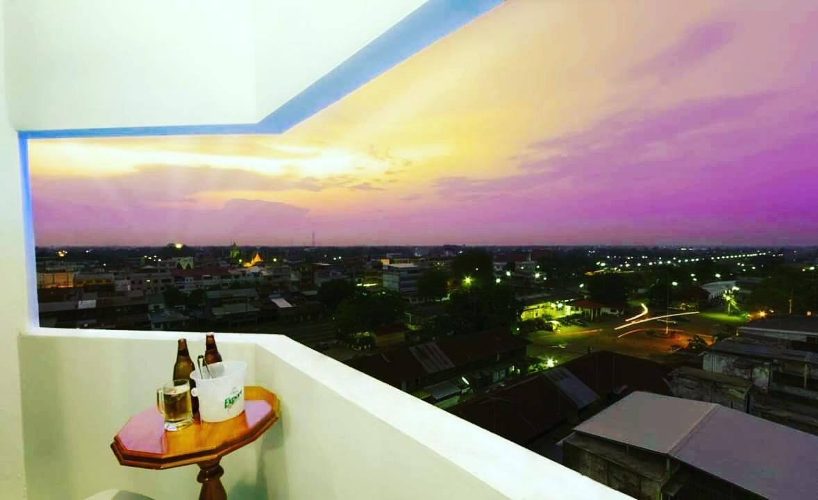 Roseinn Hotel Taphanhin Taphan Hin Exterior photo